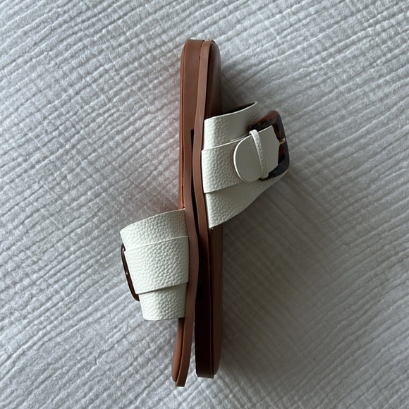 🍉 NWT • Women’s Vegan “Leather” Buckle Sandals • W7 - Picture 8 of 11